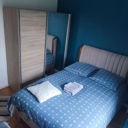 Logement A Cote De L'Aeroport Orly อติส-มงส์ ภายนอก รูปภาพ
