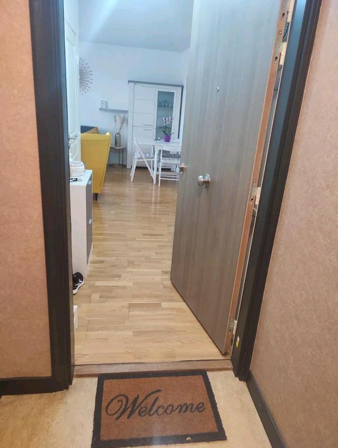 Logement A Cote De L'Aeroport Orly อติส-มงส์ ภายนอก รูปภาพ