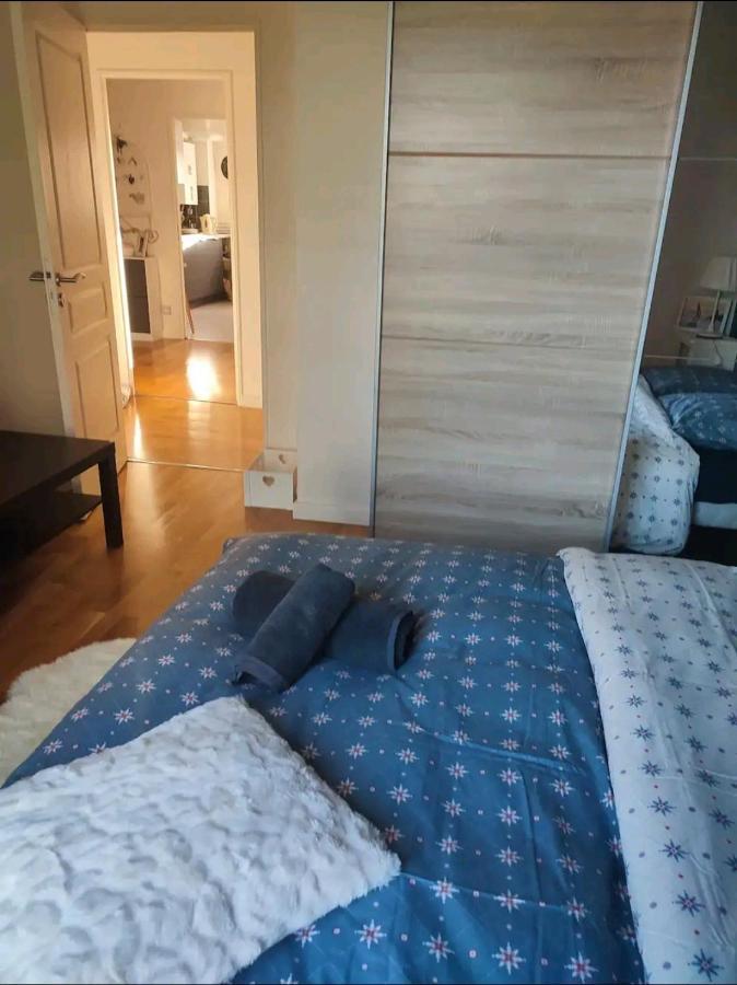 Logement A Cote De L'Aeroport Orly อติส-มงส์ ภายนอก รูปภาพ
