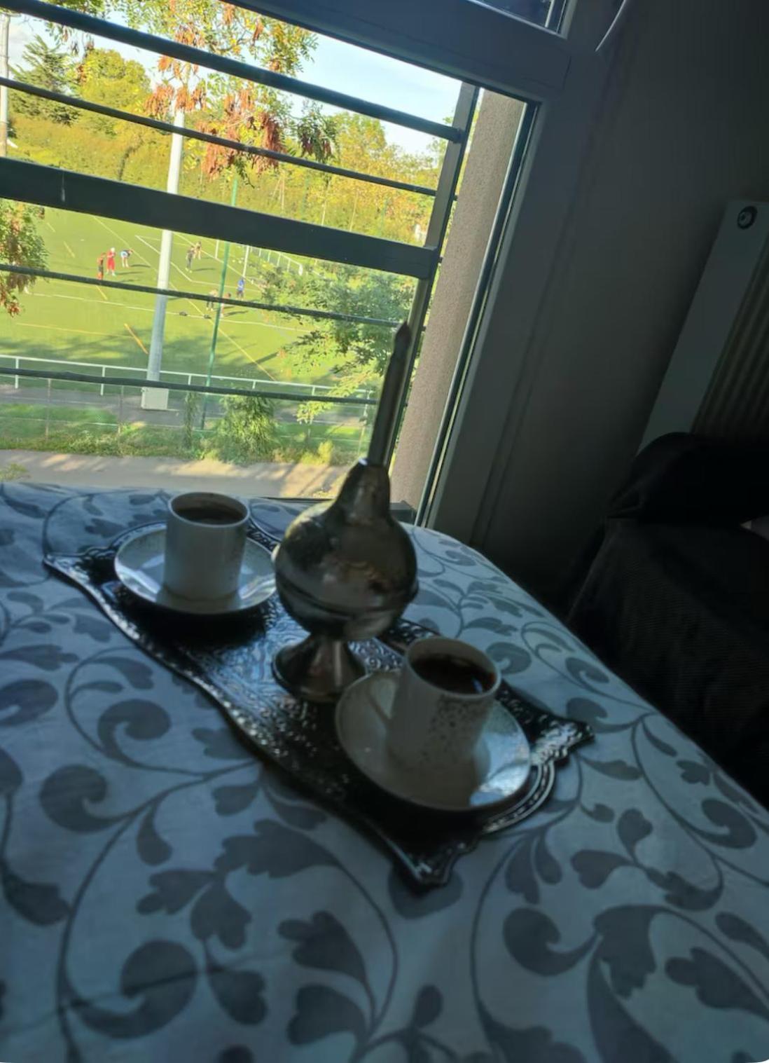 Logement A Cote De L'Aeroport Orly อติส-มงส์ ภายนอก รูปภาพ