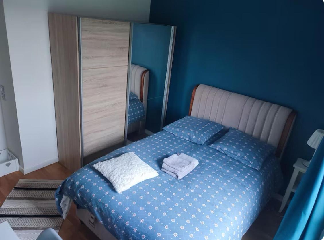 Logement A Cote De L'Aeroport Orly อติส-มงส์ ภายนอก รูปภาพ